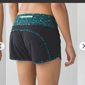 Lululemon Run Times Short *4-way Stretch 4"Black / Mountain Peaks Forage Teal 6